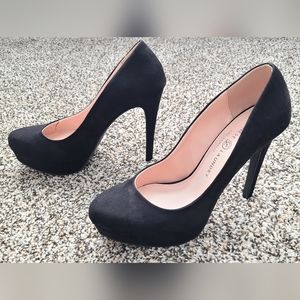 Chinese Laundry Platform Heels Size US 9 Black Faux Suede